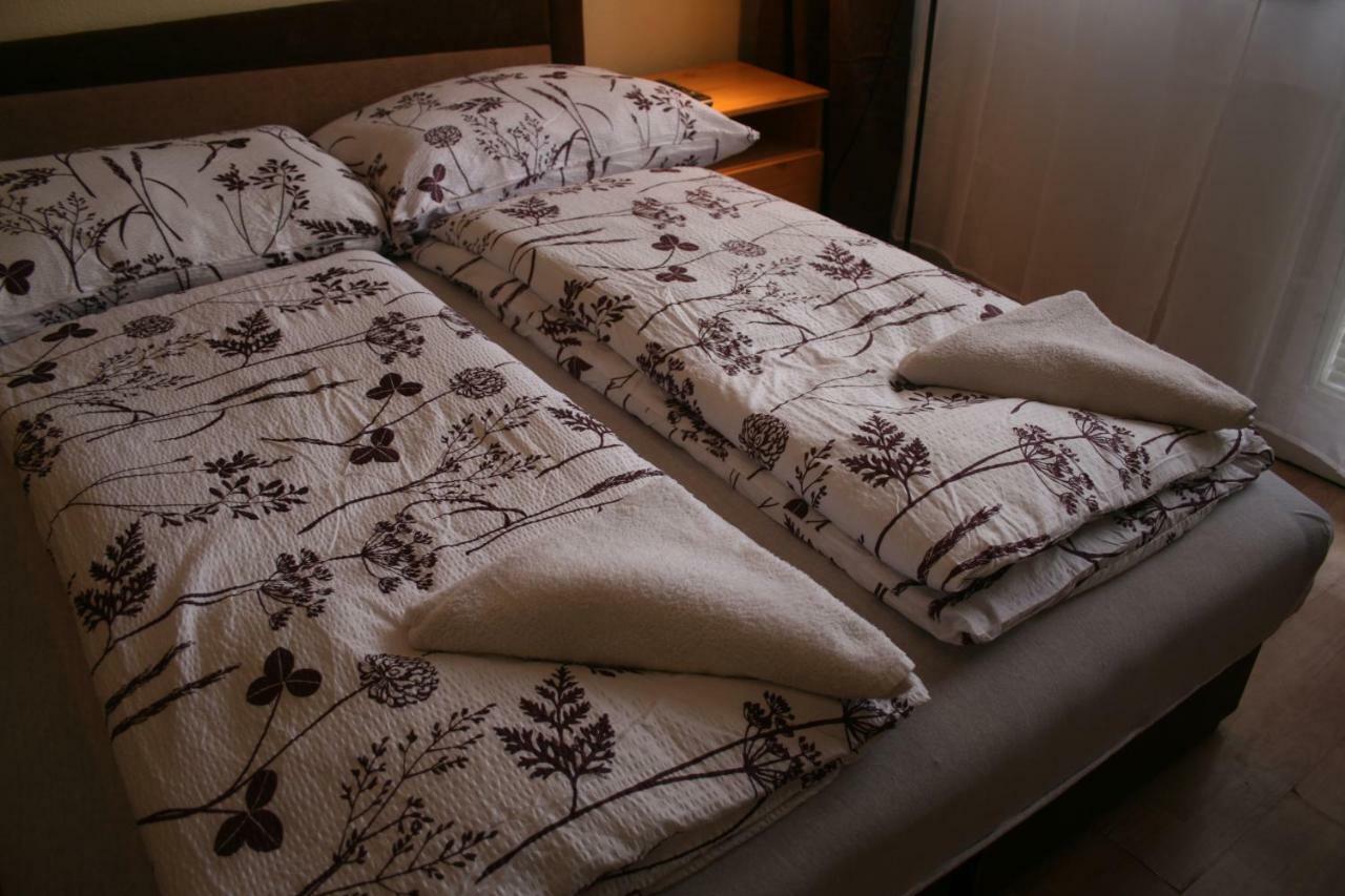 בודפשט Margaret Bridge Studio Apartment מראה חיצוני תמונה